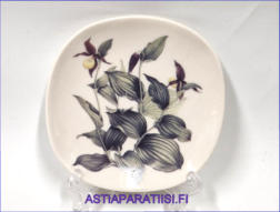 ARABIA,Seinlautanen "Cypripedium calceolus" (WWF), Design: Mary Grierson,Mitat Korkeus n. 12 cm, leveys n. 12 cm,1kpl.28/kpl,( Tuote nro 214AM )